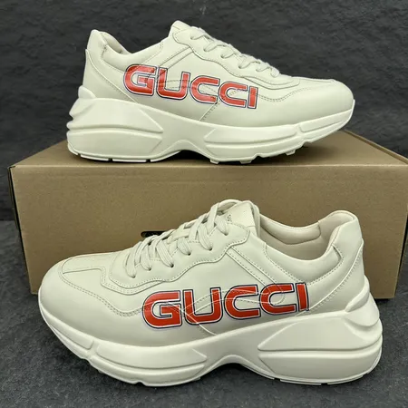 グッチ スニーカー