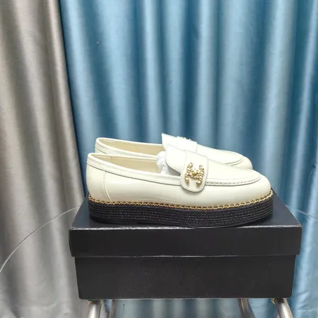 シャネル ビジネスシューズ