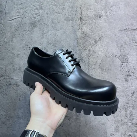 バレンシアガ ビジネスシューズ