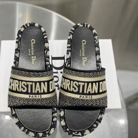 ディオール スリッパ
