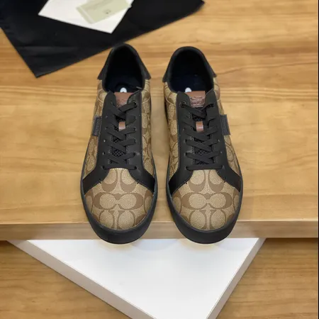 コーチ カジュアルシューズ