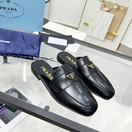 プラダ スリッパ