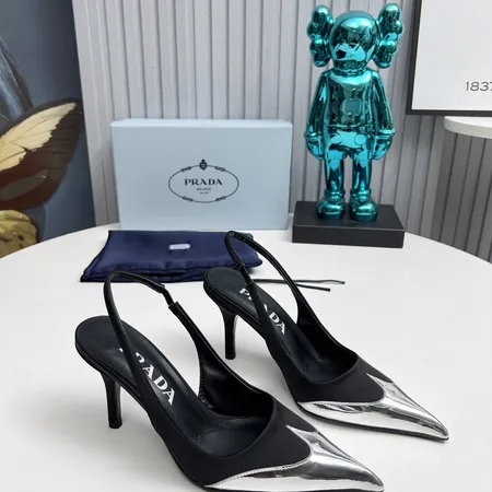 プラダ サンダル