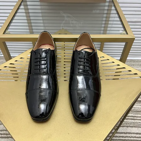 クリスチャン・ルブタン ビジネスシューズ