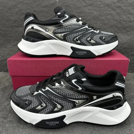 ヴァレンティノ カジュアルシューズ