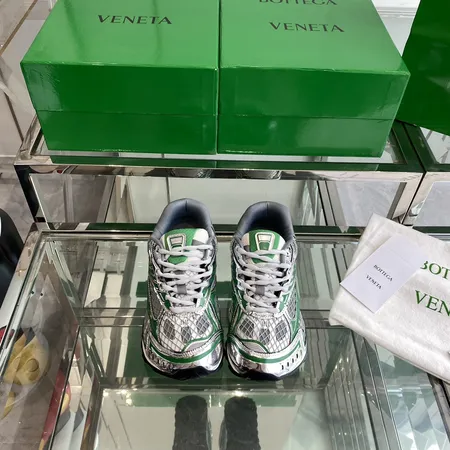 ボッテガ ヴェネタ スニーカー