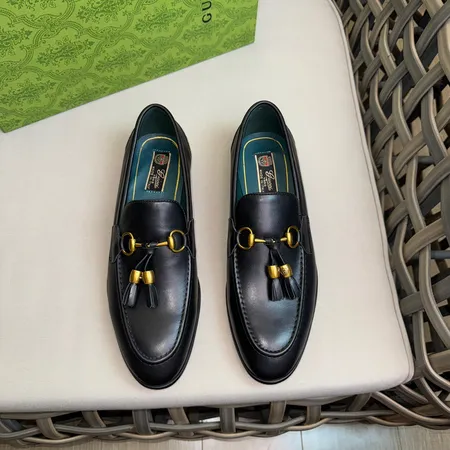 グッチ ビジネスシューズ