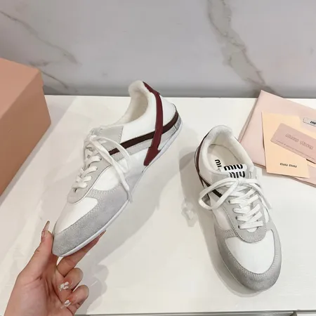 ミュウミュウ スニーカー