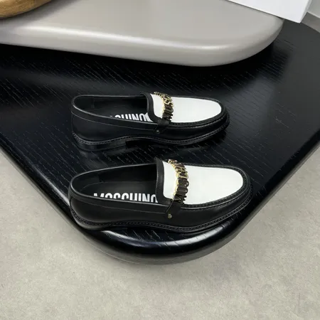 モスキーノ ビジネスシューズ