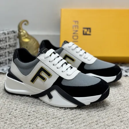 フェンディ スニーカー