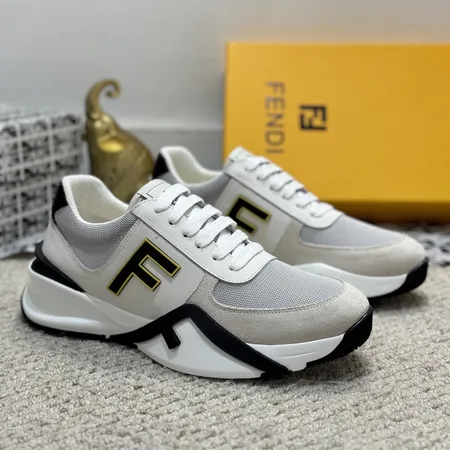 フェンディ スニーカー