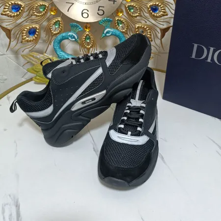 ディオール スニーカー