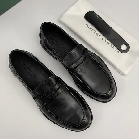 ボッテガ ヴェネタ ビジネスシューズ