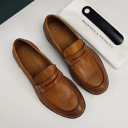 ボッテガ ヴェネタ ビジネスシューズ