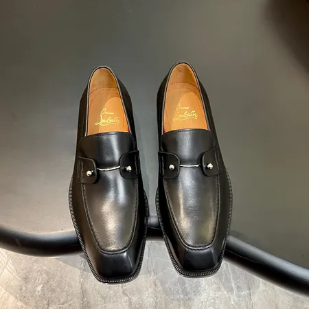 クリスチャン・ルブタン ビジネスシューズ