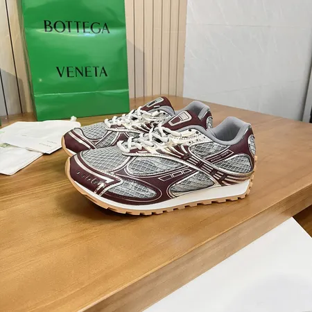 ボッテガ ヴェネタ スニーカー