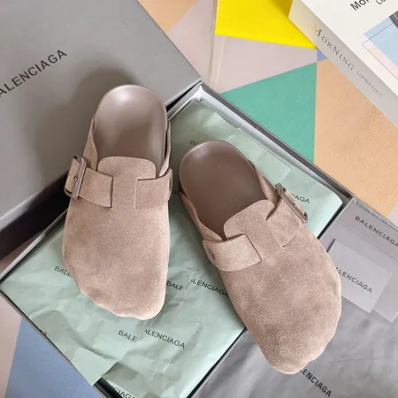 バレンシアガ カジュアルシューズ