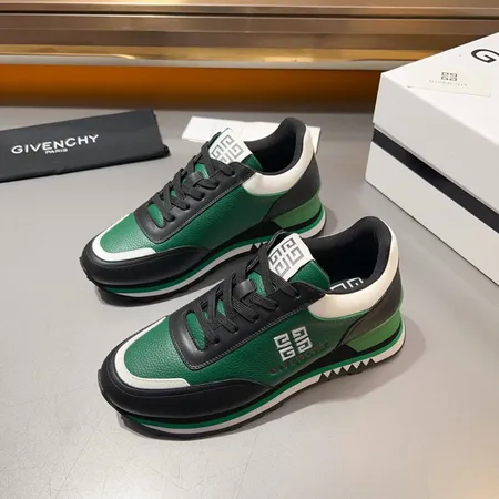 ジバンシィ カジュアルシューズ