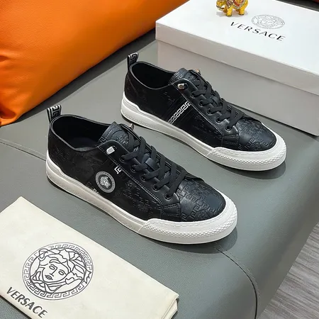 ヴェルサーチ カジュアルシューズ