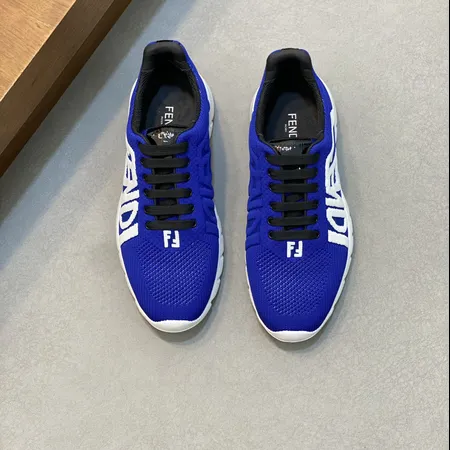 フェンディ スニーカー