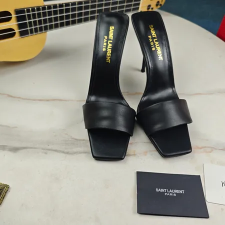 イブサンローラン スリッパ