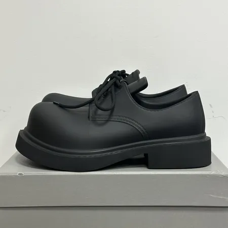 バレンシアガ カジュアルシューズ