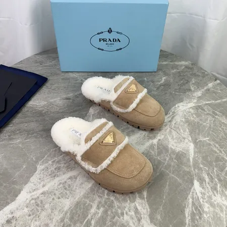 プラダ スリッパ