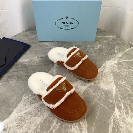プラダ スリッパ