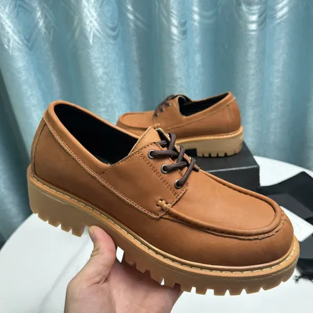 プラダ カジュアルシューズ