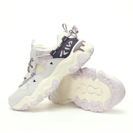 フィラ スニーカー