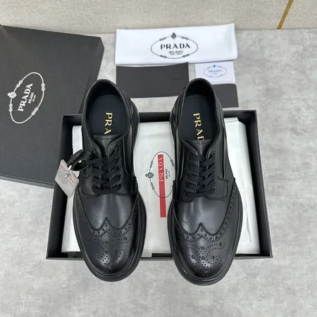 プラダ ビジネスシューズ