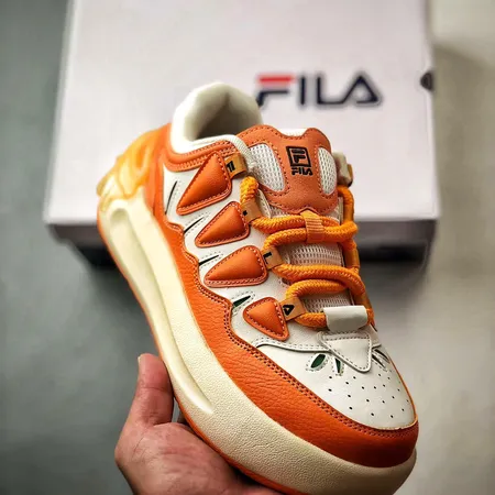 フィラ スニーカー
