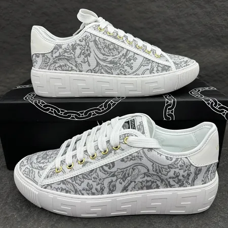 ヴェルサーチ カジュアルシューズ