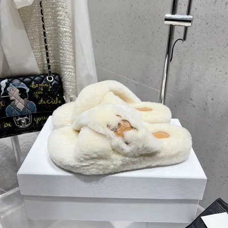 セリーヌ スリッパ