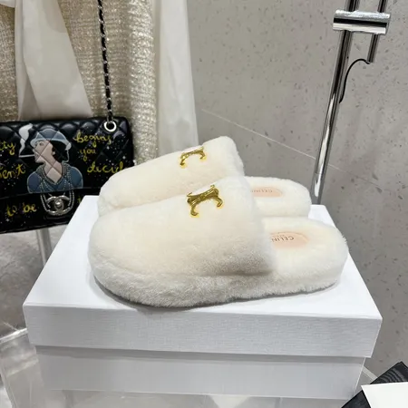 セリーヌ スリッパ