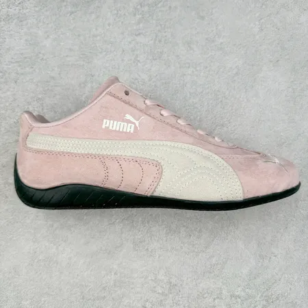 プーマ スニーカー