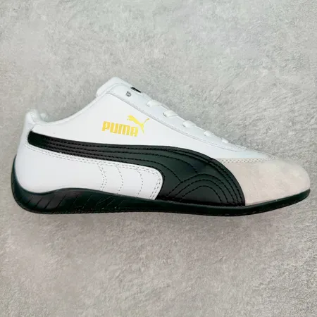 プーマ スニーカー
