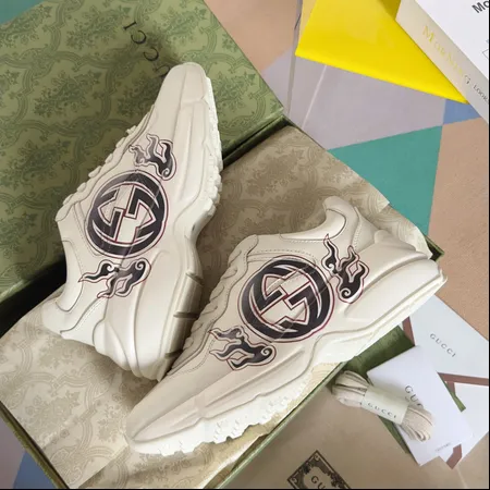 グッチ スニーカー