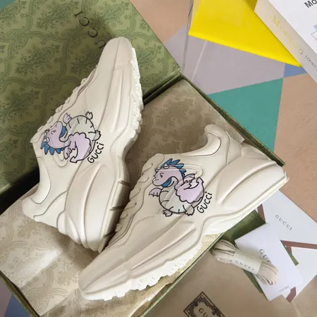 グッチ スニーカー