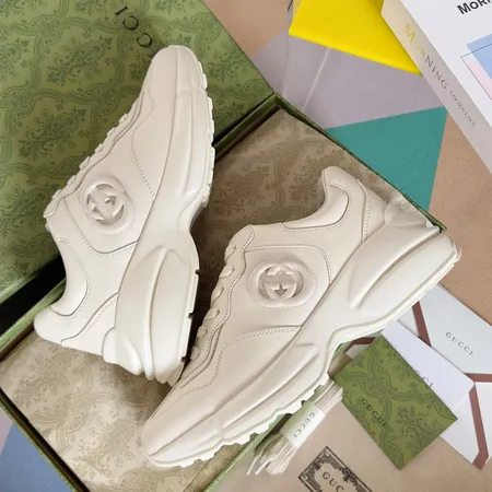 グッチ スニーカー
