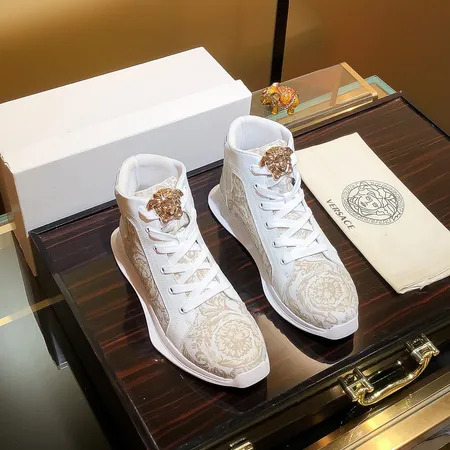 ヴェルサーチ カジュアルシューズ