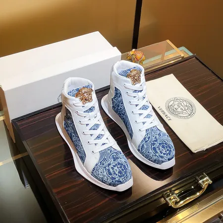 ヴェルサーチ カジュアルシューズ