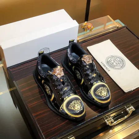 ヴェルサーチ カジュアルシューズ