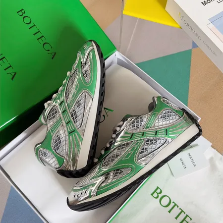 ボッテガ ヴェネタ カジュアルシューズ