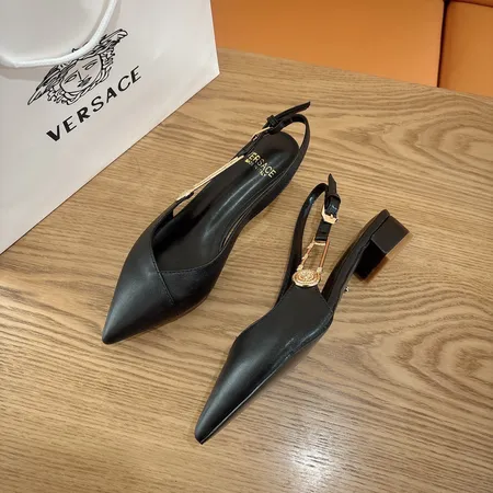 ヴェルサーチ サンダル