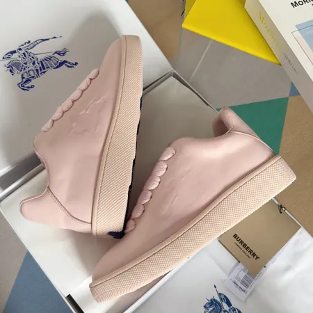 バーバリー ス カジュアルシューズ