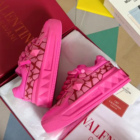 ヴァレンティノ カジュアルシューズ