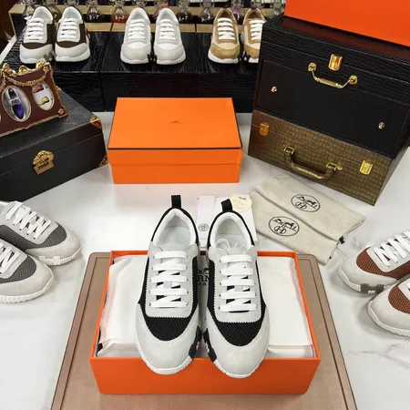 エルメス スニーカー