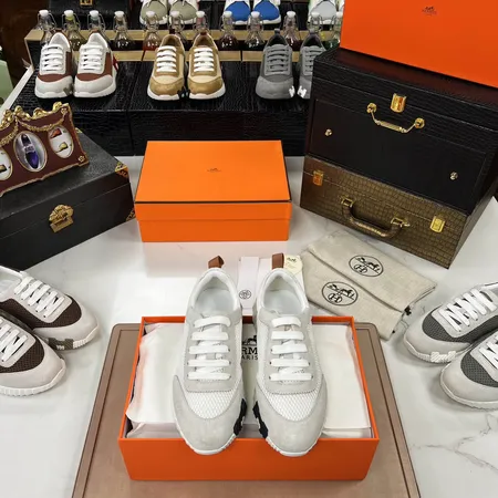 エルメス スニーカー