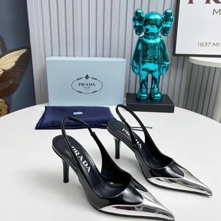 プラダ サンダル